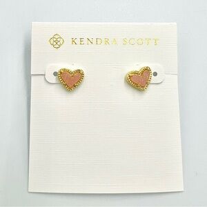 Kendra Scott Heart Stud Earrings NWOT